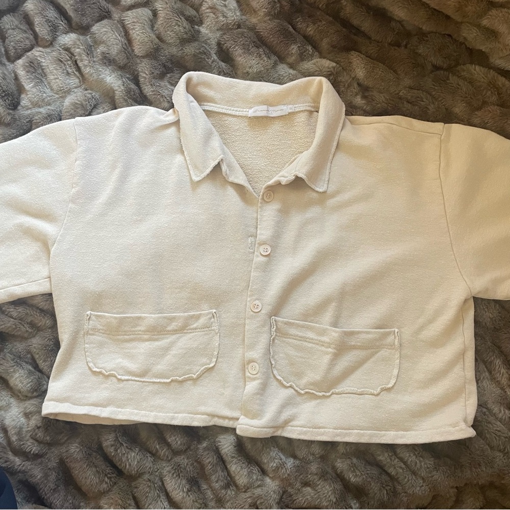 Savannah Morrow The Label Elegant Cream Button-Down Shirt